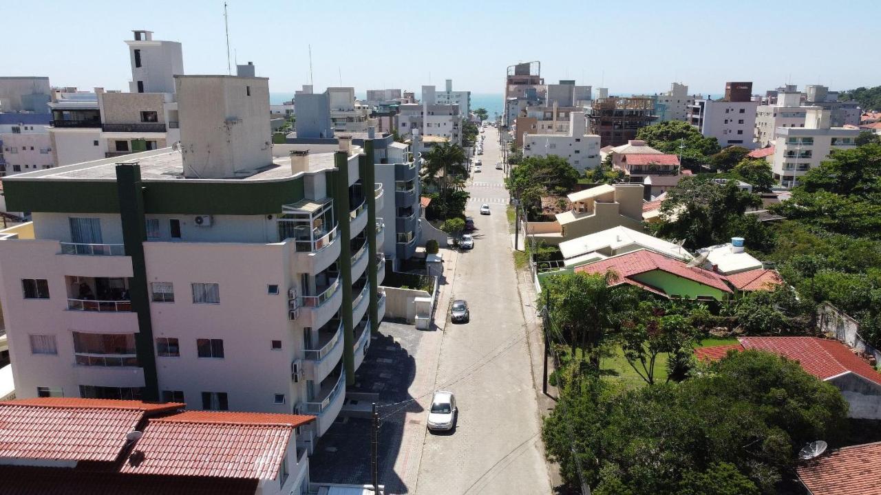 1024 - Apartamento Em Bombinhas Para Locacao De Temporada - Praia De Bombas Bagian luar foto