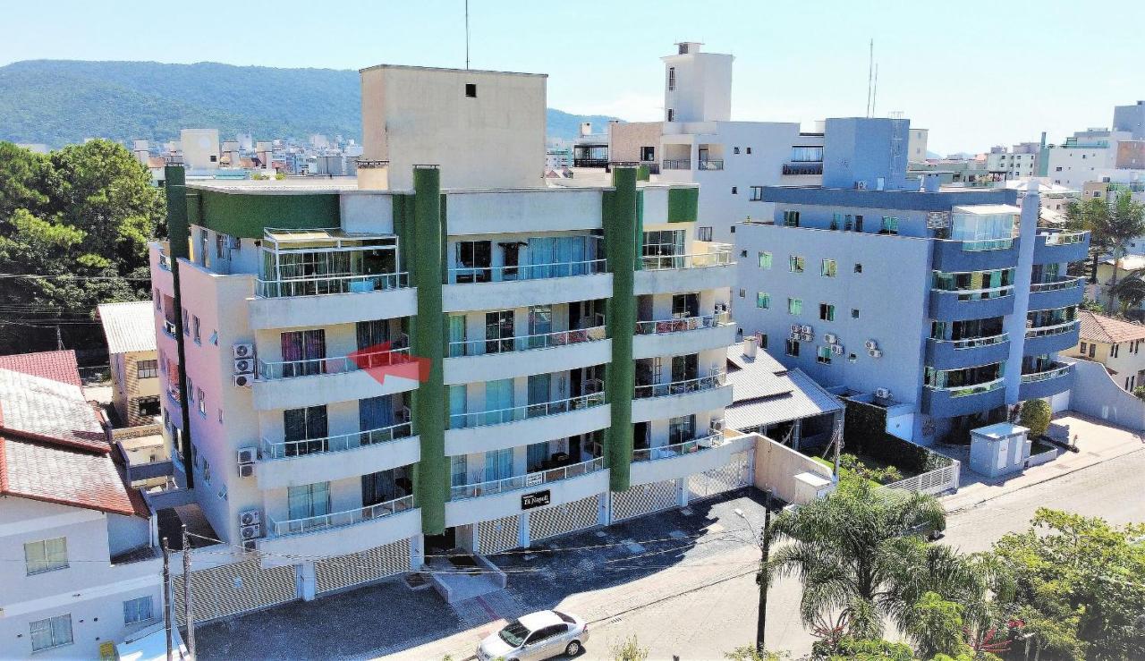 1024 - Apartamento Em Bombinhas Para Locacao De Temporada - Praia De Bombas Bagian luar foto